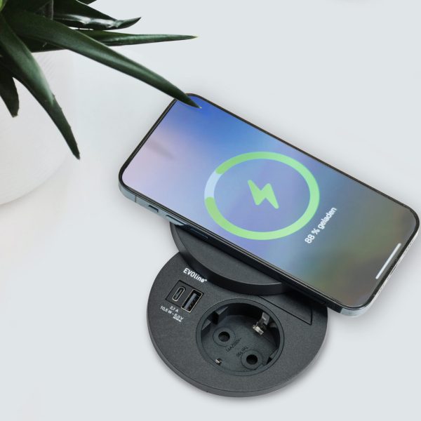 Kenson circle80 disq - 1xstikk, 2xusb (a+c, 2.1a), trådløs lader, hvit - Bilde 2